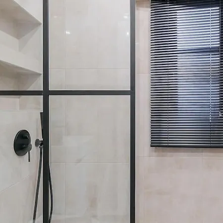 Tsinari Comfort & Luxury Suite, Private Parking Appartamento *